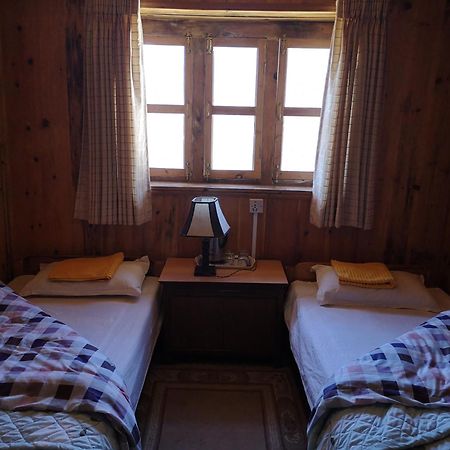 Lukla Himalaya Lodge Екстер'єр фото