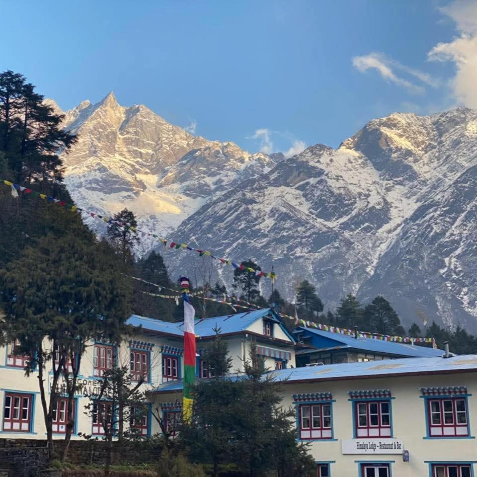 Lukla Himalaya Lodge Екстер'єр фото